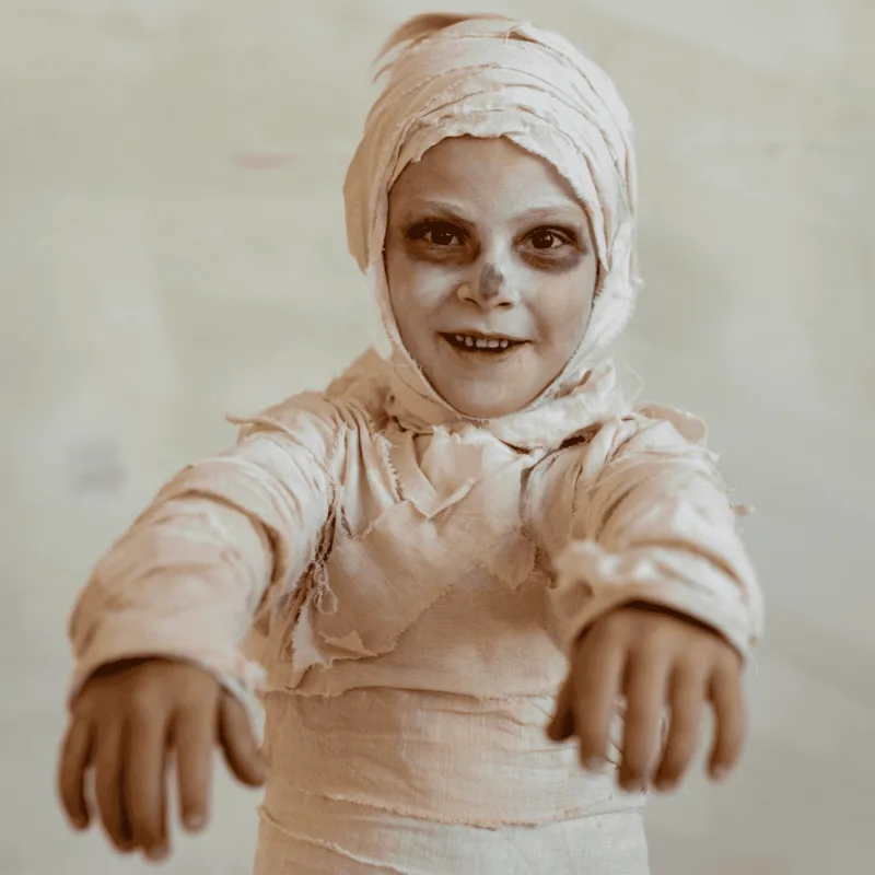 Múmia com exemplo de Fantasias infantis de halloween
